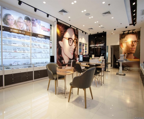 时尚定制的光学商店内部设计与商店陈列展示柜定做案例