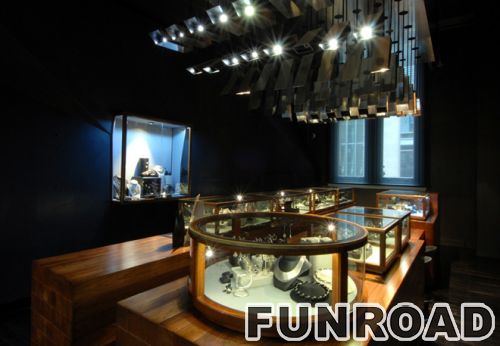 实木陈列柜，顶部玻璃立方体，独特珠宝商店装饰展柜。