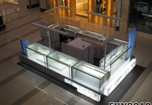 大型商场珠宝展柜台效果图
