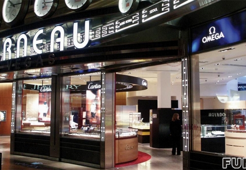 大型购物中心珠宝店展示柜案例