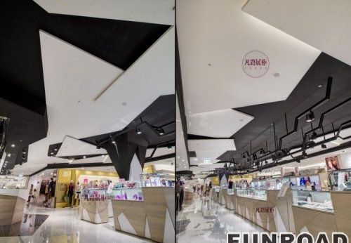 大型商场购物中心展示柜案例效果图